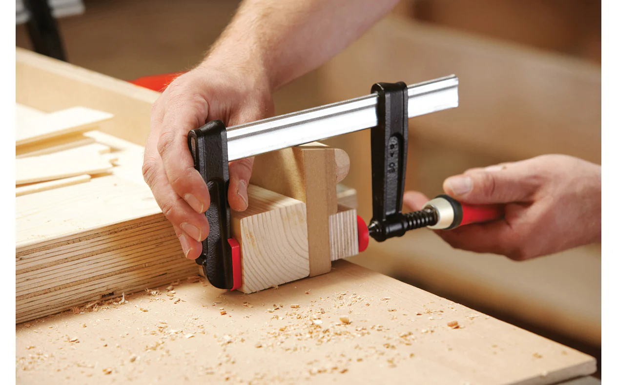 Bessey 16" Light-Duty Steel Bar Clamp ~ TG4.016 - Image 3