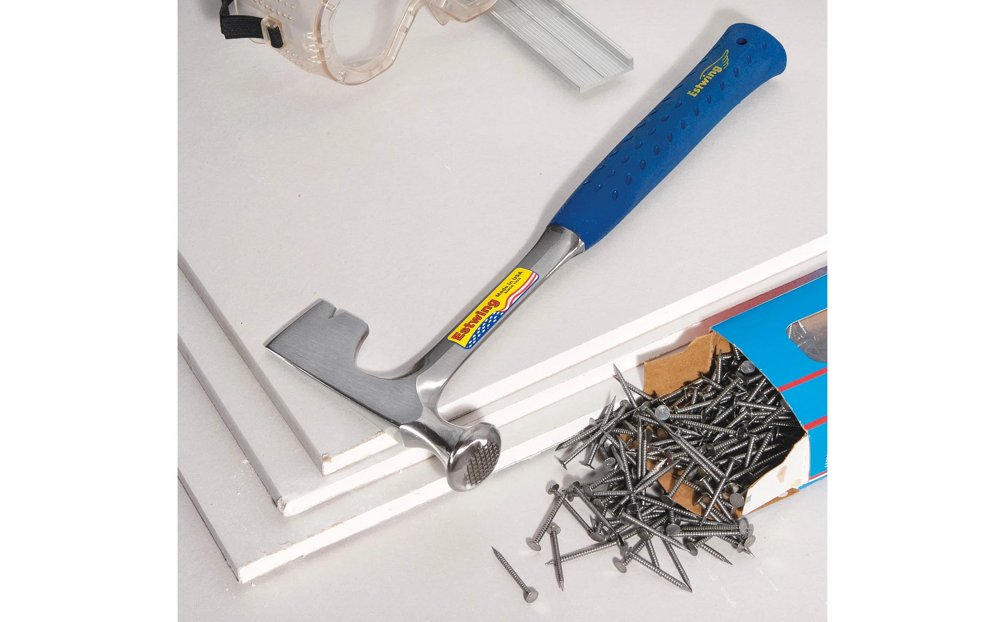 Estwing Drywall Hammer ~ Milled Face - Image 3
